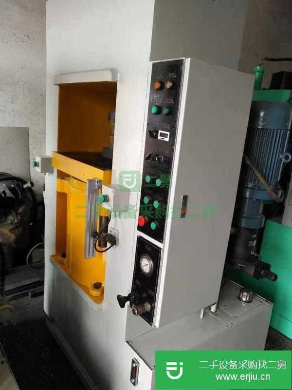 廣東出售二手300噸框架式油壓機九成新