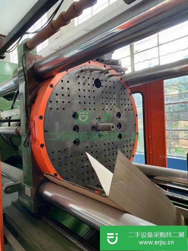 廣東出售二手百塑400噸雙色注塑機機況導柱相當棒的