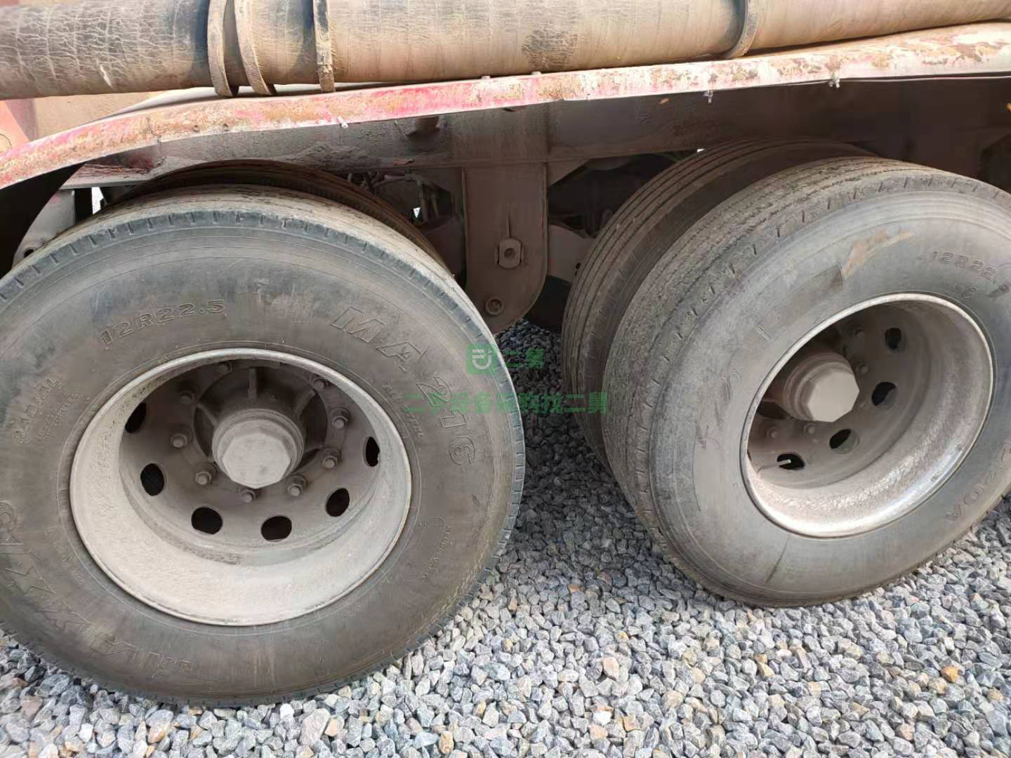 出售17年底中集瑞江38方輕量化散裝水泥罐車