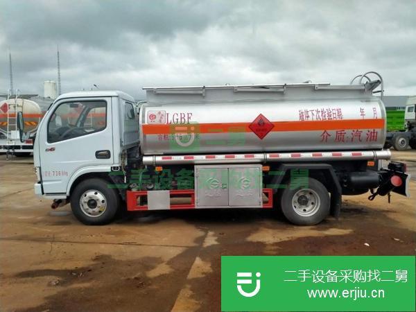 陜西出售二手解放8噸加油車包上戶可分期