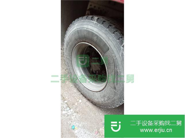 湖南出售二手青島解放JH6280馬力國五箱式貨車