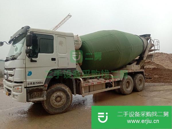 湖南出售二手重汽豪沃大14拉16方攪拌車
