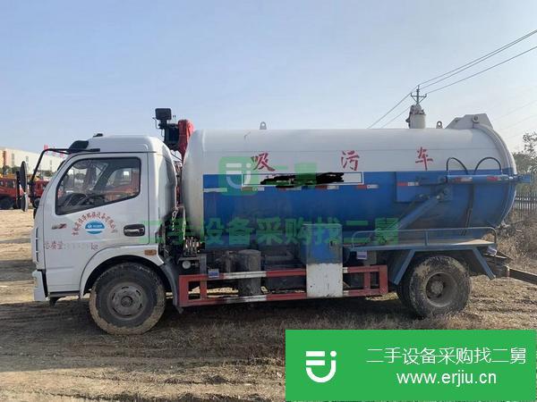 湖北出售二手17年10月朝柴156馬力8方吸污車(chē)