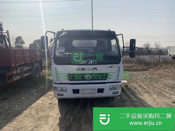 湖北出售二手17年10月朝柴156馬力8方吸污車(chē)