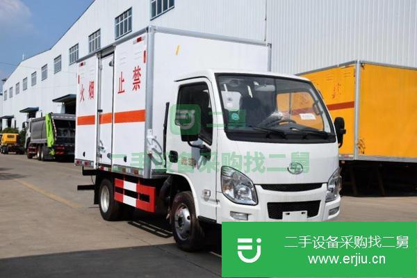 廣東出售二手廢機油危險品廂式運輸車
