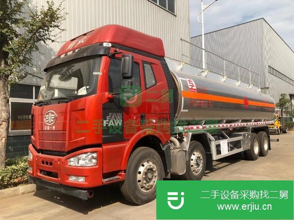 江蘇出售二手解放前四后八30.5方油罐車