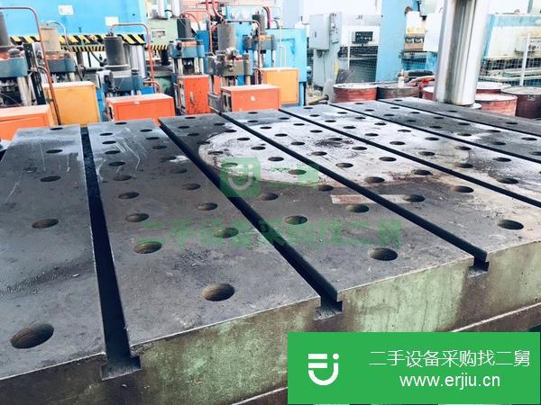 河北出售二手10年南通鍛壓多點頂出800噸四柱液壓機,安裝少用