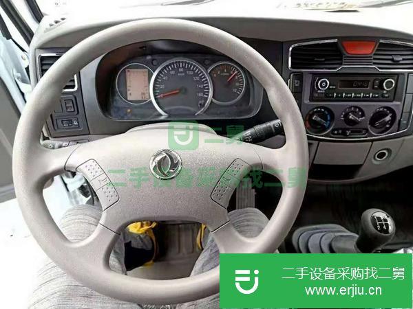江蘇出售二手東風多利卡國五6噸洗井液運輸車
