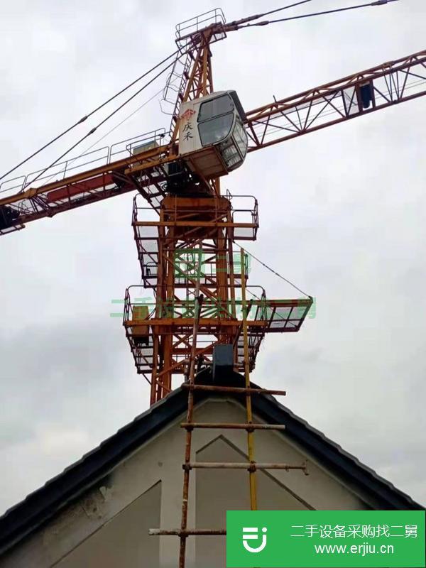河南出售二手慶和6010塔吊手續齊全高度35個節4道附墻
