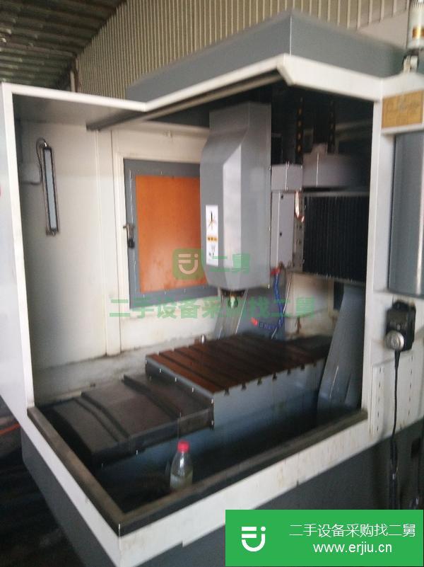 廣東出售二手650雕銑機，8成新精度0.02mm以內,保修3個月