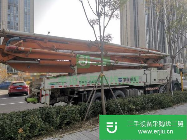天津出售二手中聯56米叉腿四橋六節臂泵車