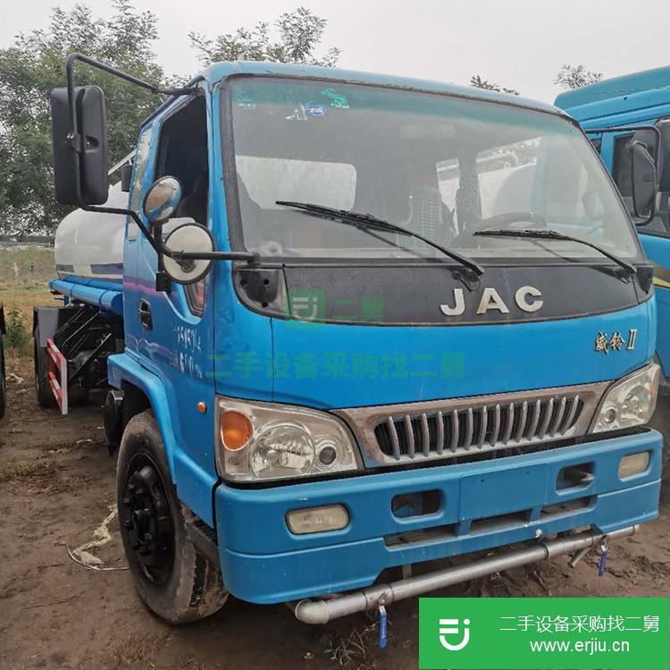 山東出售二手東風(fēng)綠化大型灑水車