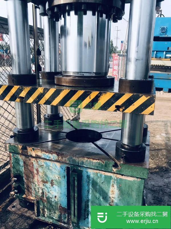 河北出售二手南通小臺面500噸四柱液壓機