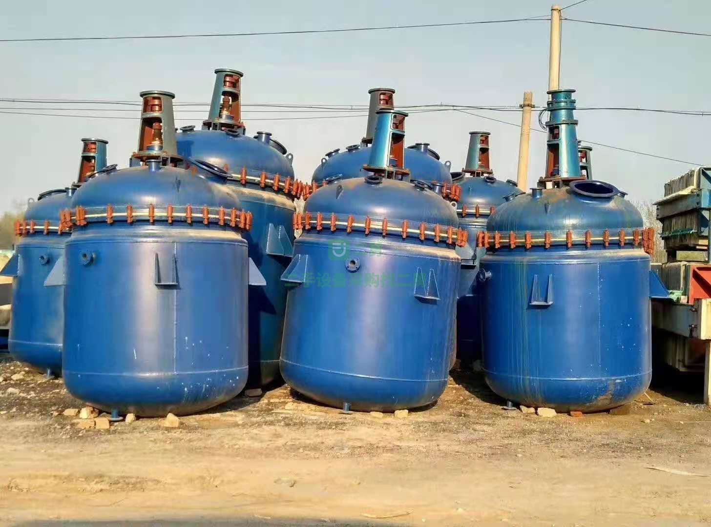 出售十噸的搪瓷反應釜，里外完好。