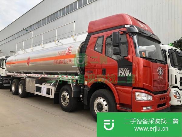 江蘇出售二手解放前四后八30.5方油罐車