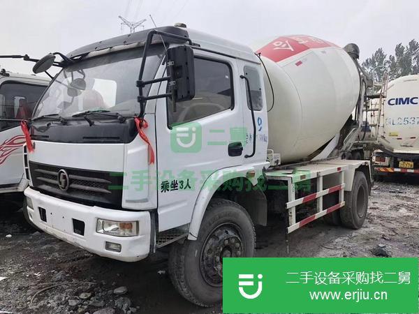 廣西出售8方華康國五攪拌車手續齊全，輪胎九成新，東方百合上裝