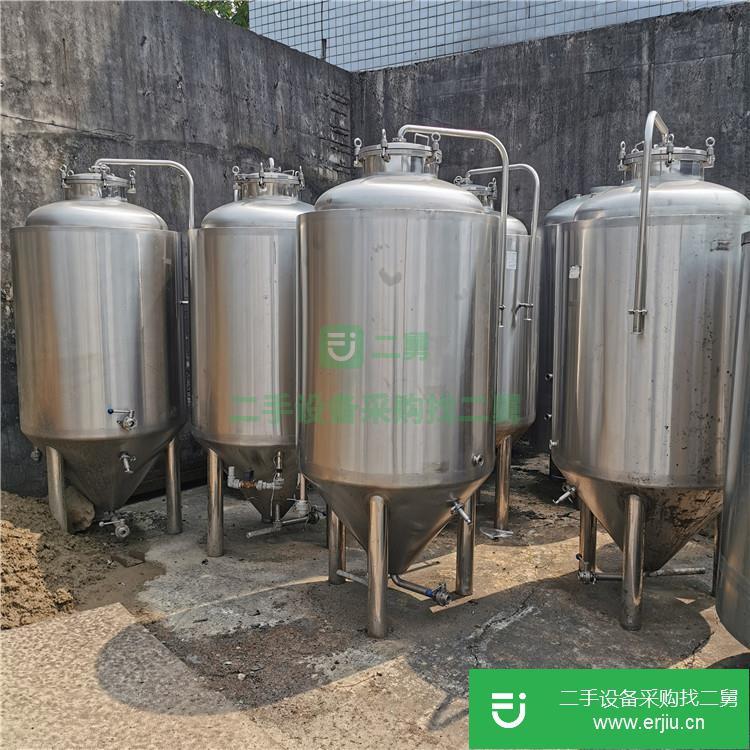 山東出售二手釀造精釀啤酒設(shè)備