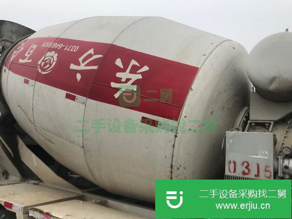 廣西出售8方華康國五攪拌車手續齊全，輪胎九成新，東方百合上裝