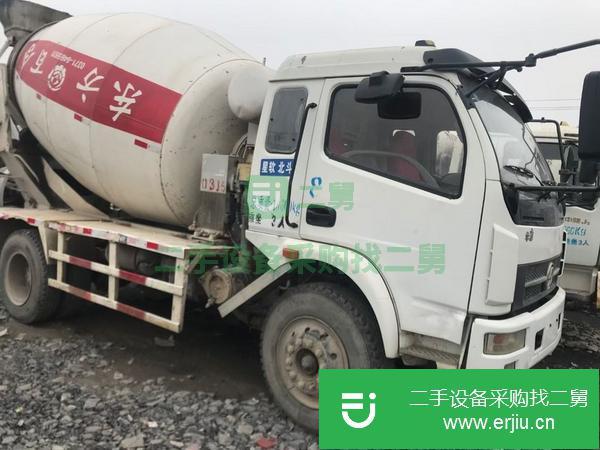 廣西出售8方華康國五攪拌車手續齊全，輪胎九成新，東方百合上裝