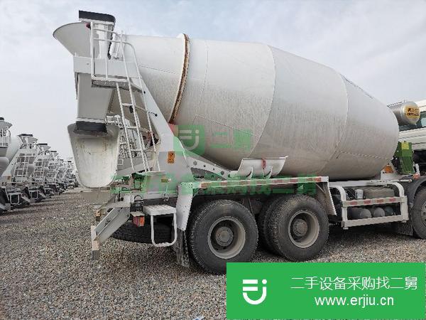 山西出售二手國(guó)五輕量化豪沃14方混凝土攪拌車(chē)
