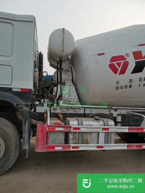 福建出售二手18年國五12方14方豪沃底盤攪拌車，可提檔過戶