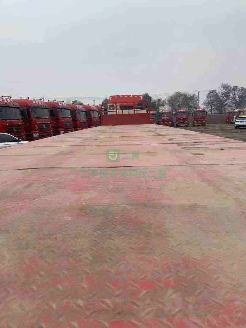 出售七個月13米2.55寬平板半掛車，車況展，輪胎九成，綠本在手