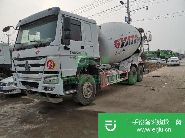 福建出售二手18年國五12方14方豪沃底盤攪拌車，可提檔過戶