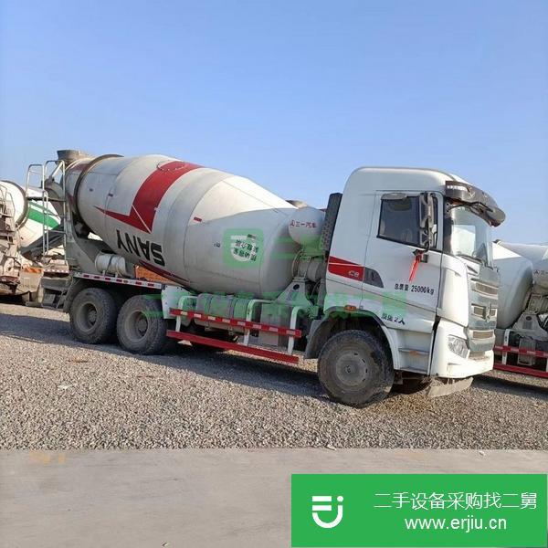 湖南出售18年三一大12方攪拌車，手續齊全可以提檔過戶