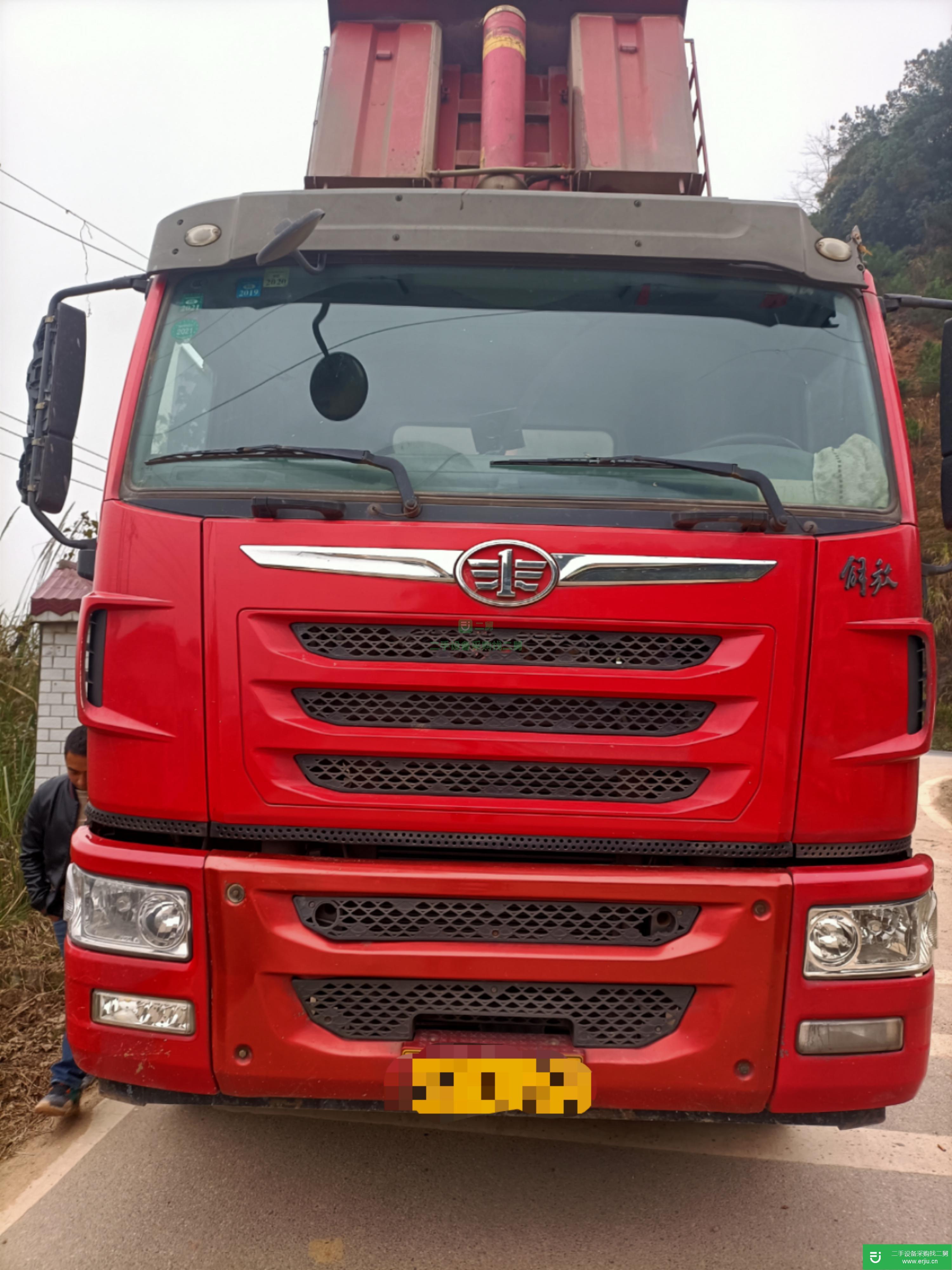 湖南出售二手青島解放350馬力國五自卸車原版車況