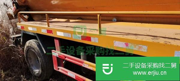 湖北出售二手藍牌多利卡D6吸污車