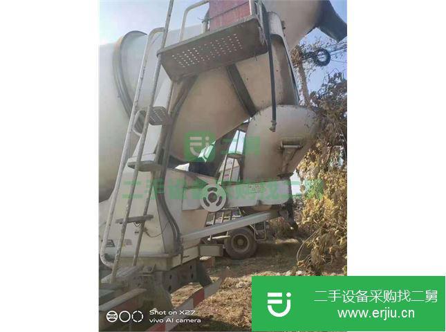 山東出售二手中國重汽22方混凝土攪拌車