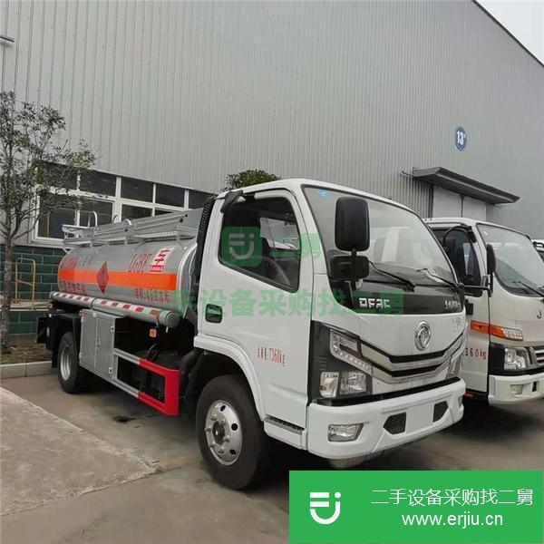 福建出售二手東風多利卡5噸加油車