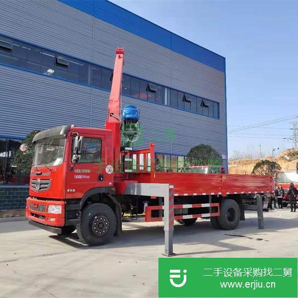 山東出售二手東風(fēng)6.1米隨車吊玉柴200馬力發(fā)動(dòng)機(jī)