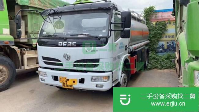 湖北出售二手東風多利卡8噸油罐車