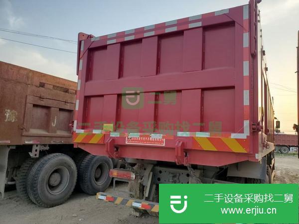 青海出售二手豪沃前四后八自卸車