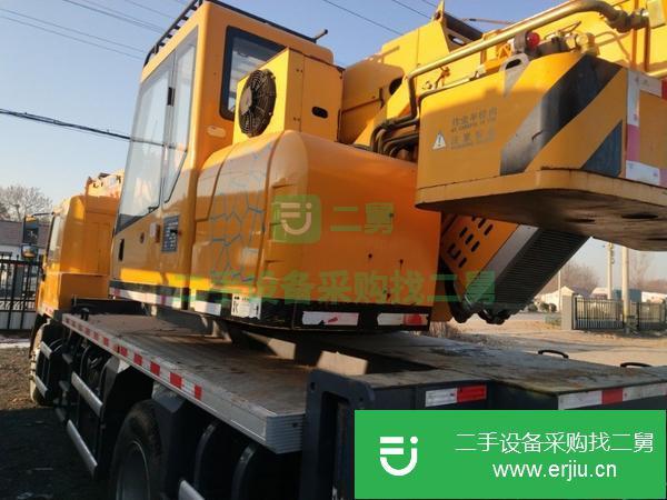 山東出售二手徐工12噸吊車車況相當好手續(xù)齊全無一點事故