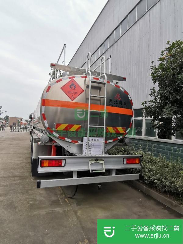 江西出售二手東風天龍前四后八油罐車包上戶,可分期