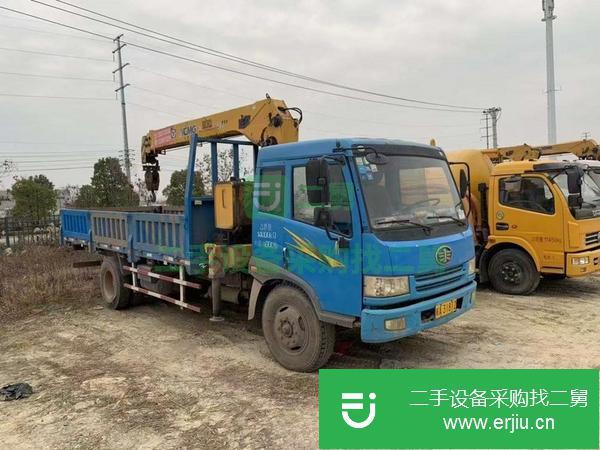 湖北出售二手徐工6.3噸貨廂5.8米隨車吊