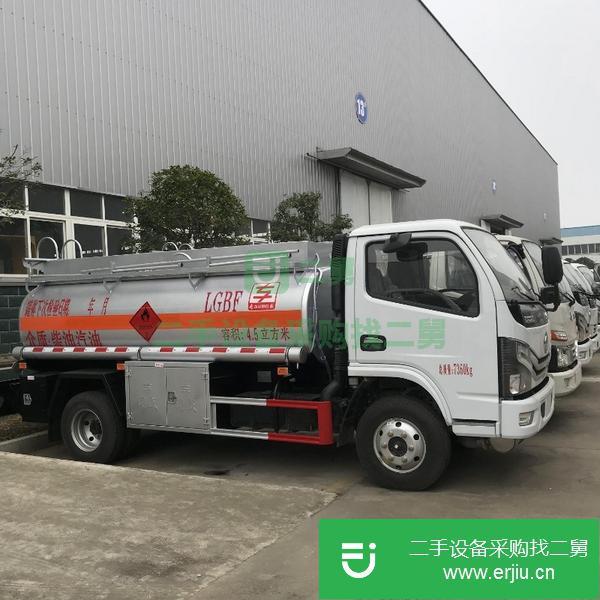 四川出售二手東風多利卡國六5方130馬力油罐車