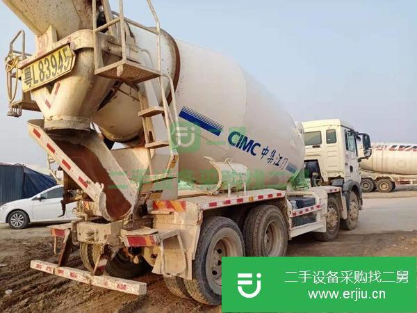 山東出售二手輕量化豪沃攪拌車大10方340馬力