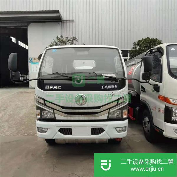 福建出售二手東風多利卡5噸加油車