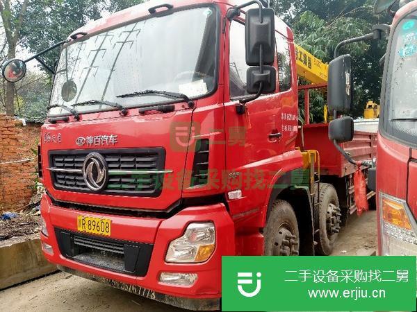 四川出售二手19年7月東風天龍隨車吊