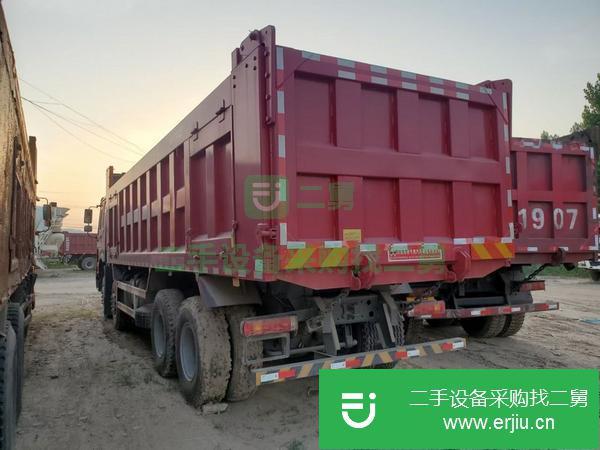 青海出售二手豪沃前四后八自卸車