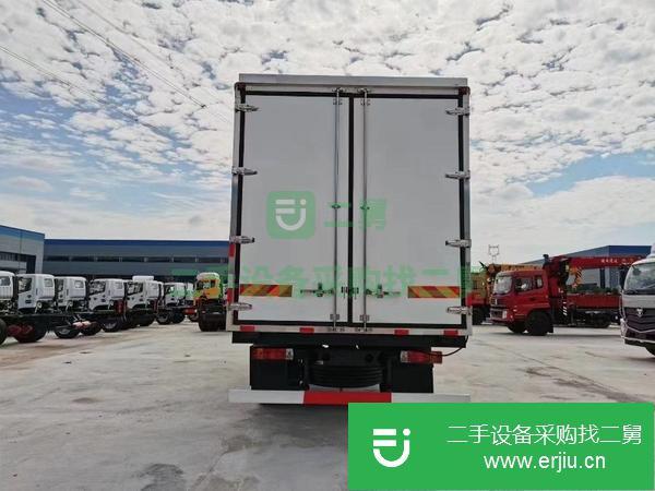 湖北出售二手解放J6L240馬力6米8冷藏車