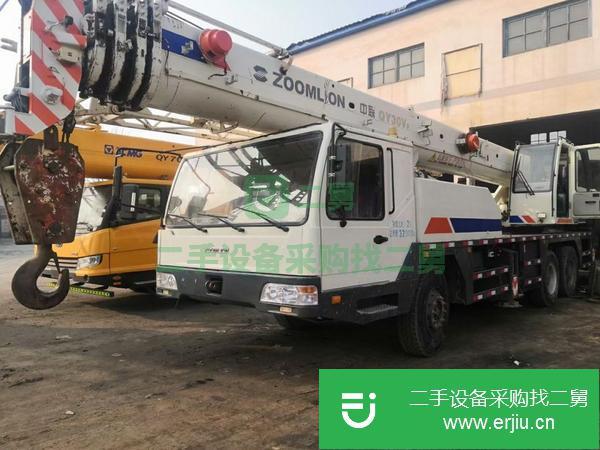河南出售二手13年中聯藍色關愛30v5汽車吊