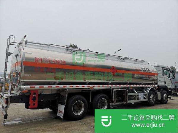 廣西出售二手汕德卡前四后八鋁合金油罐車(chē)