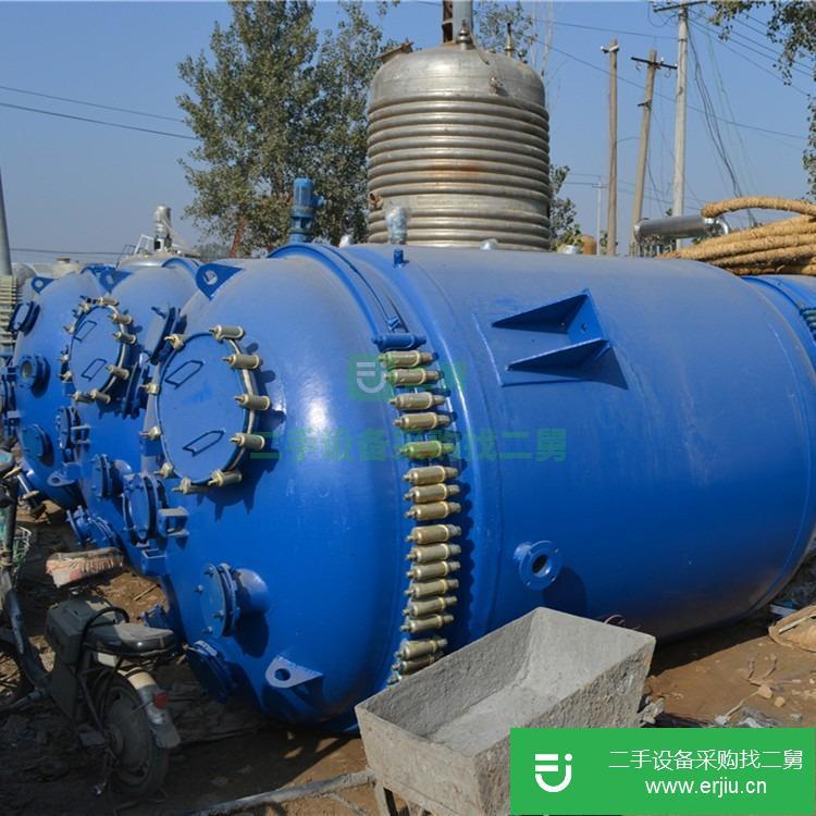 山東出售二手5噸搪瓷反應(yīng)釜