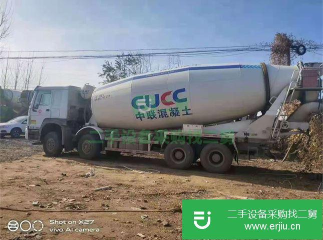 山東出售二手中國重汽22方混凝土攪拌車