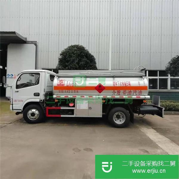 福建出售二手東風多利卡5噸油罐車
