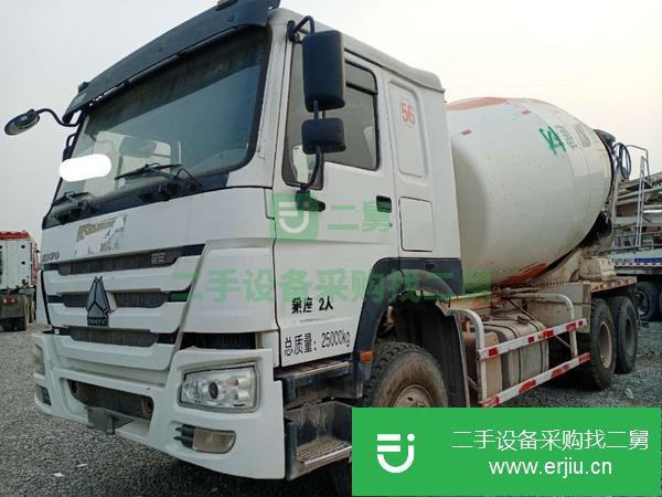 山東出售二手17年豪沃國五大12方攪拌車